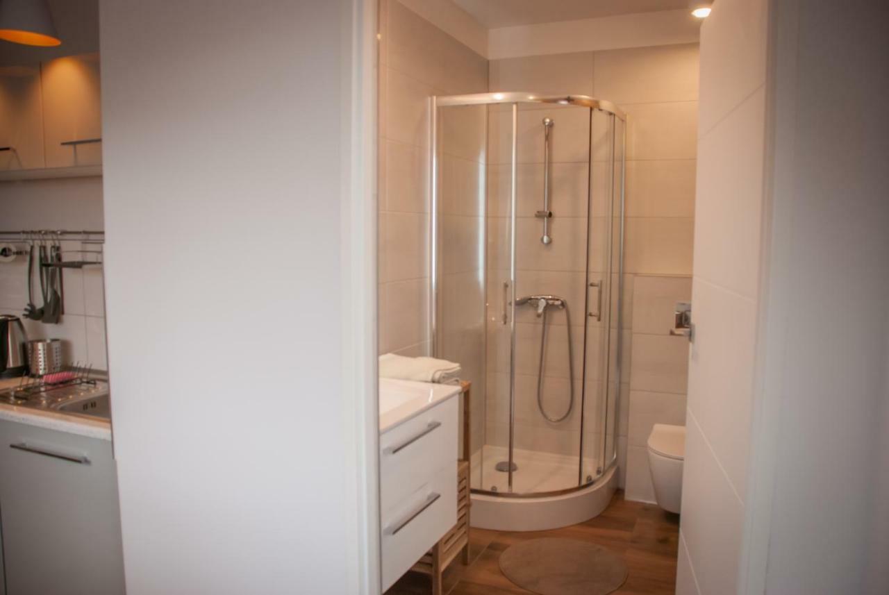 Noclegi "Boczna 5A" Apartamenty Goscinne Szczawno-Zdroj Buitenkant foto