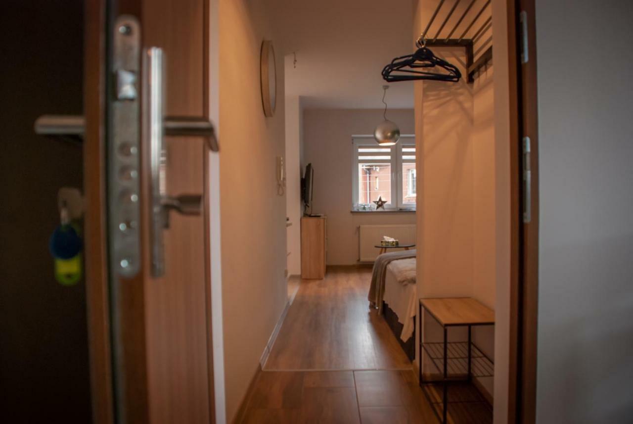 Noclegi "Boczna 5A" Apartamenty Goscinne Szczawno-Zdroj Buitenkant foto