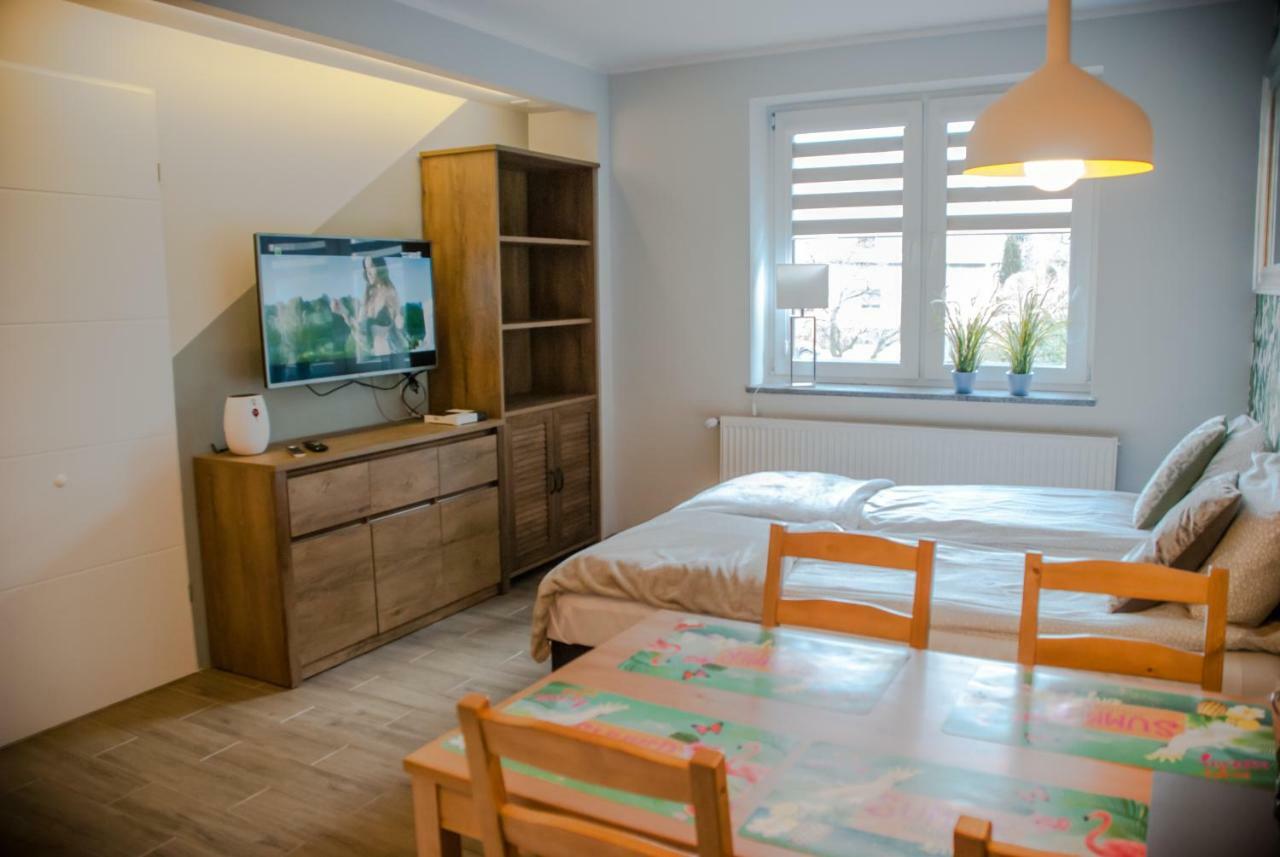 Noclegi "Boczna 5A" Apartamenty Goscinne Szczawno-Zdroj Buitenkant foto