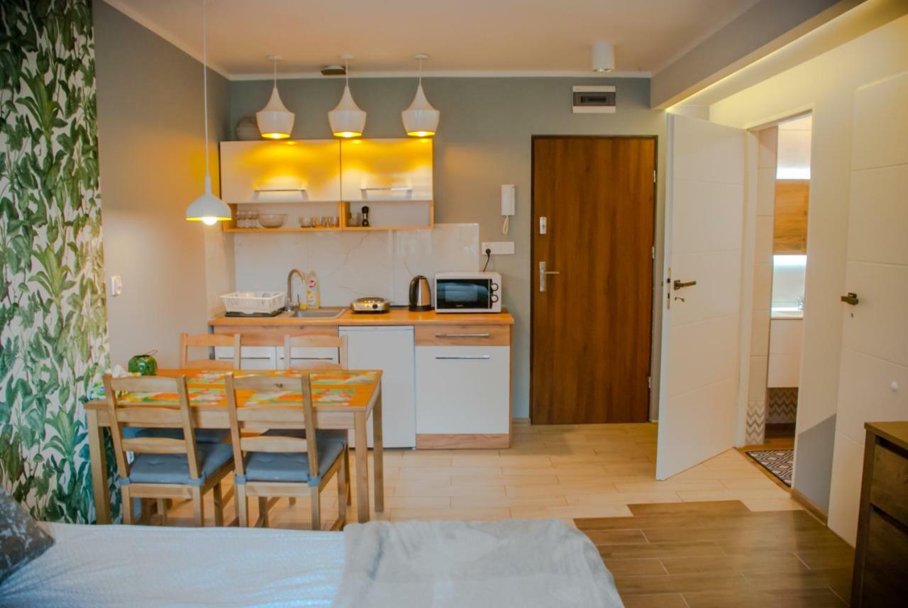 Noclegi "Boczna 5A" Apartamenty Goscinne Szczawno-Zdroj Buitenkant foto
