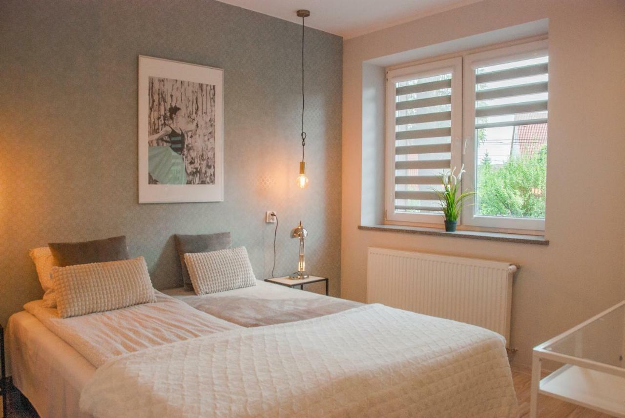 Noclegi "Boczna 5A" Apartamenty Goscinne Szczawno-Zdroj Buitenkant foto