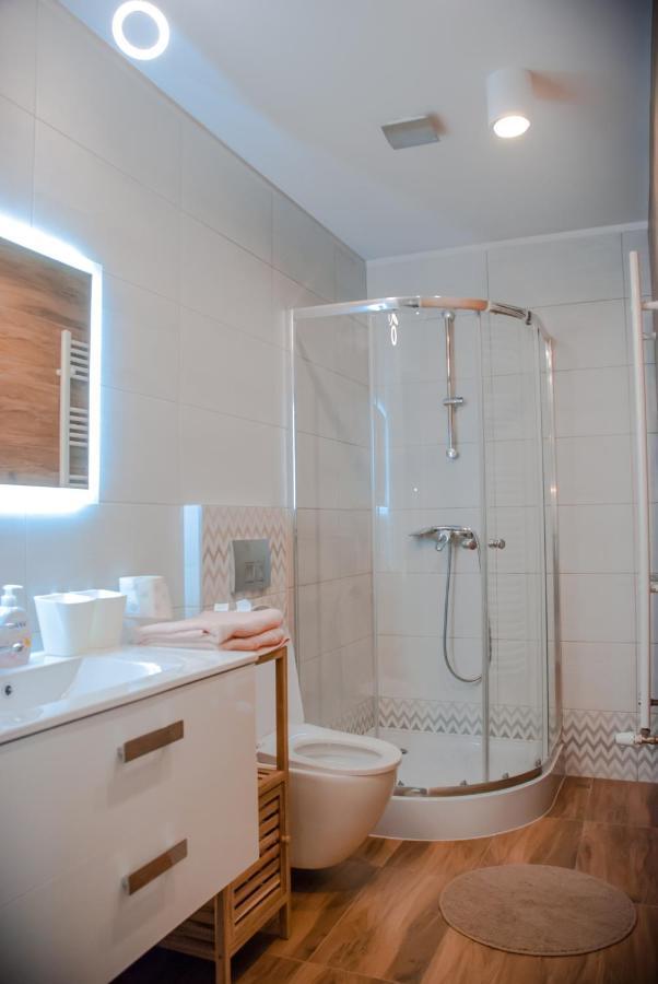 Noclegi "Boczna 5A" Apartamenty Goscinne Szczawno-Zdroj Buitenkant foto